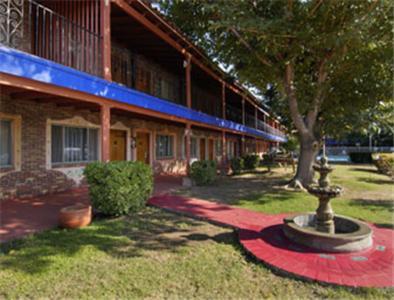 Travelodge El Paso Airport Exterior photo