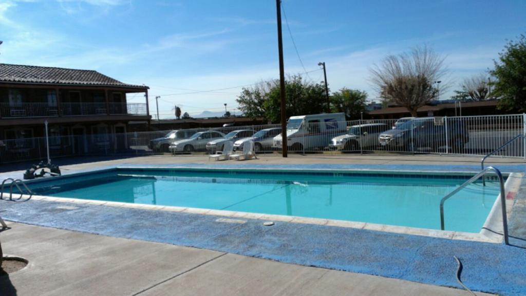 Travelodge El Paso Airport Exterior photo